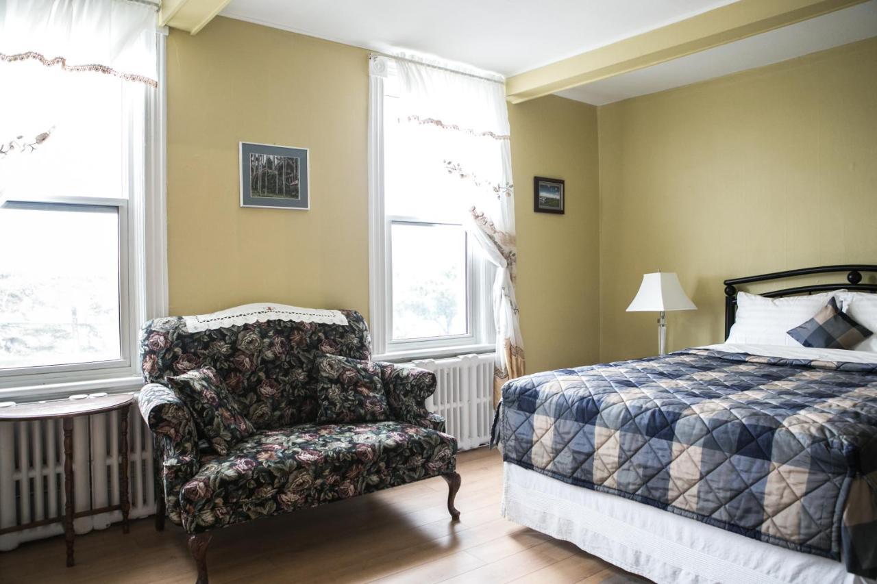Le 227 Laurier B&B Gatineau Bagian luar foto